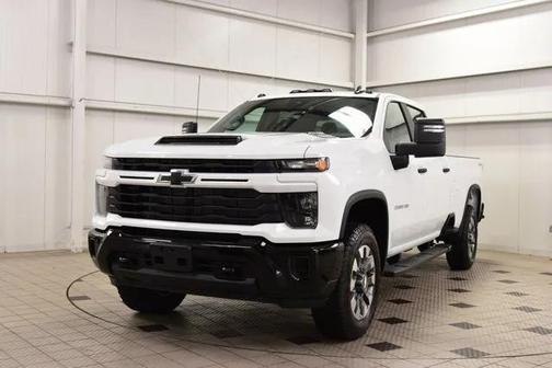 2025 Chevrolet Silverado 2500 Custom