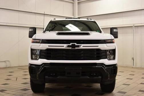 2025 Chevrolet Silverado 2500 Custom