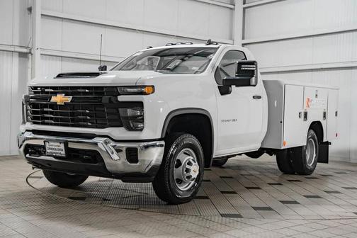 Summit White 2025 Chevrolet Silverado 3500 WT
