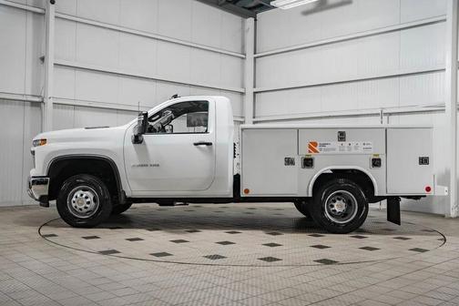 Summit White 2025 Chevrolet Silverado 3500 WT