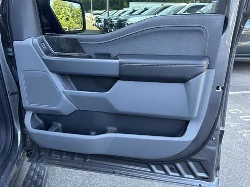 2023 Ford F-150 Lightning XLT