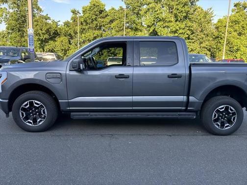 2023 Ford F-150 Lightning XLT