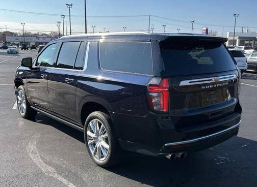 2023 Chevrolet Suburban 4WD High Country