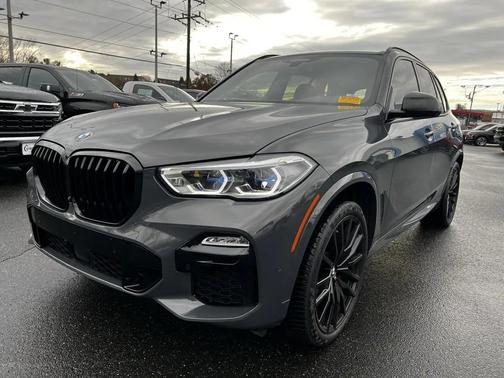 2021 BMW X5 M50i