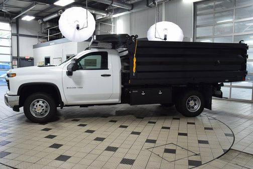 2025 Chevrolet Silverado 3500 WT
