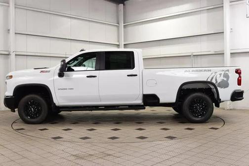 2025 Chevrolet Silverado 3500 WT