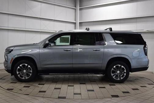 2025 Chevrolet Suburban LT