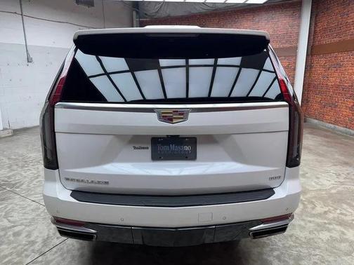 2022 Cadillac Escalade Premium Luxury