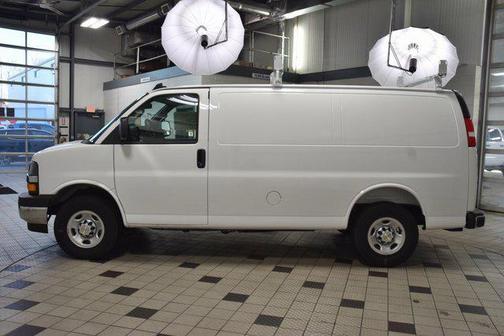 2025 Chevrolet Express 2500 RWD 2500 Regular Wheelbase WT