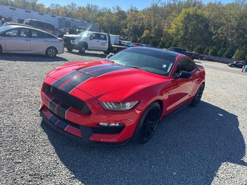 2017 Ford Shelby GT350 Base