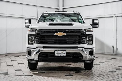 2025 Chevrolet Silverado 3500 WT