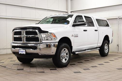 2017 RAM 2500 Tradesman Crew Cab 4x4 6'4' Box