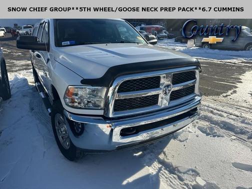 2017 RAM 2500 Tradesman Crew Cab 4x4 6'4' Box