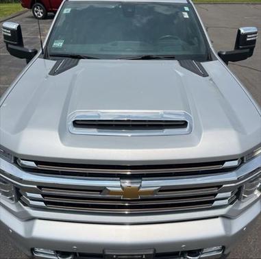 2022 Chevrolet Silverado 2500 High Country
