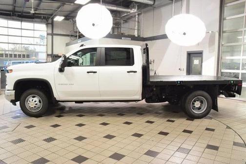 2025 Chevrolet Silverado 3500 WT