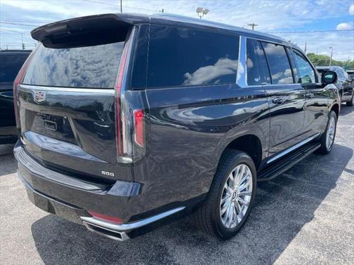 2022 Cadillac Escalade ESV Premium Luxury