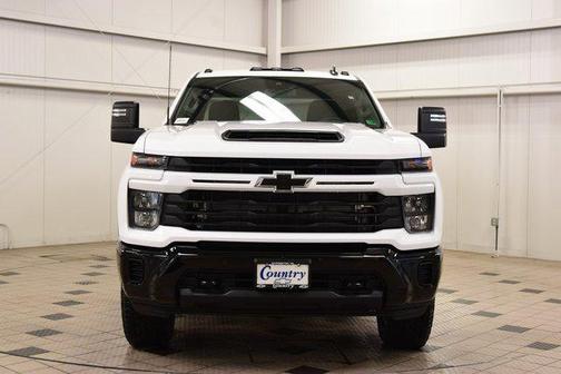 2025 Chevrolet Silverado 2500 Custom