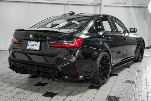 Photo 4 of 40 of 2021 BMW M3 Competition