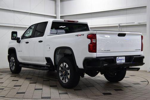 2026 Chevrolet Silverado 2500 Custom
