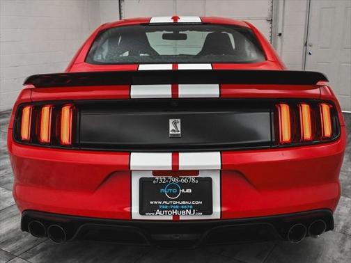 2017 Ford Shelby GT350 Base