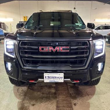 2024 GMC Yukon 4WD AT4