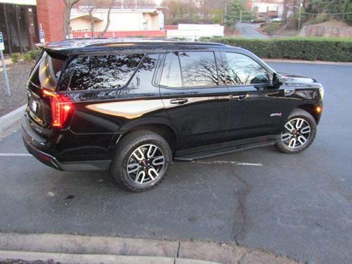 2023 GMC Yukon 4WD AT4