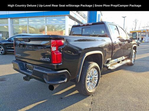 Black 2022 Chevrolet Silverado 2500 High Country