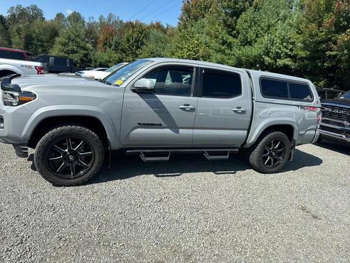 2020 Toyota Tacoma TRD Sport