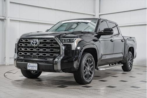 2023 Toyota Tundra Hybrid Platinum