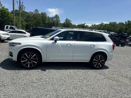 2019 Volvo XC90 T6 Momentum