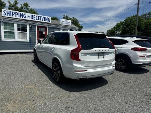 2019 Volvo XC90 T6 Momentum