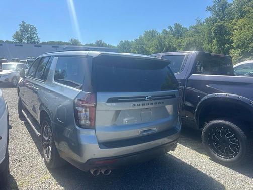 Sterling Gray Metallic 2024 Chevrolet Suburban 4WD Z71