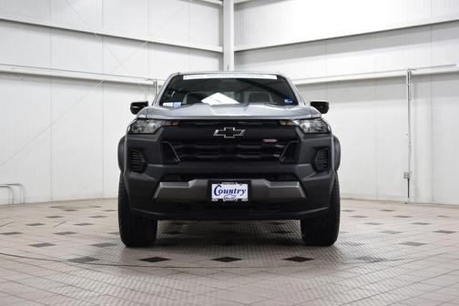 Sterling Gray Metallic 2026 Chevrolet Colorado Trail Boss