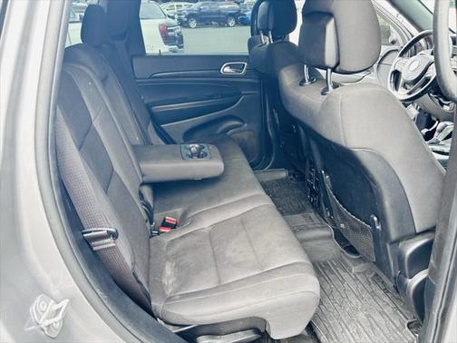 2020 Jeep Grand Cherokee Laredo