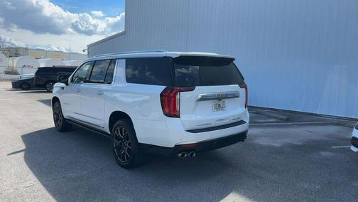 Summit White 2024 GMC Yukon XL Denali