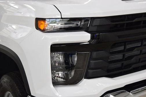 Summit White 2025 Chevrolet Silverado 3500 WT