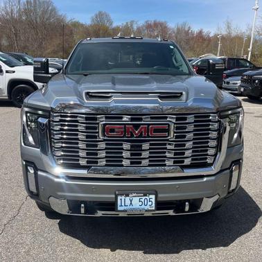 Sterling Metallic 2024 GMC Sierra 2500 Denali