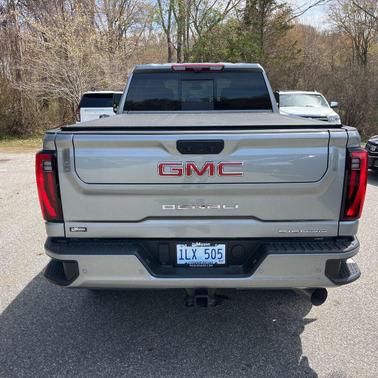 Sterling Metallic 2024 GMC Sierra 2500 Denali