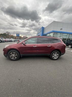 2017 Chevrolet Traverse 2LT