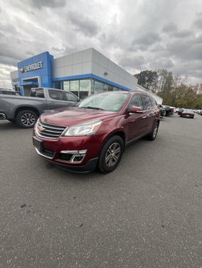 2017 Chevrolet Traverse 2LT