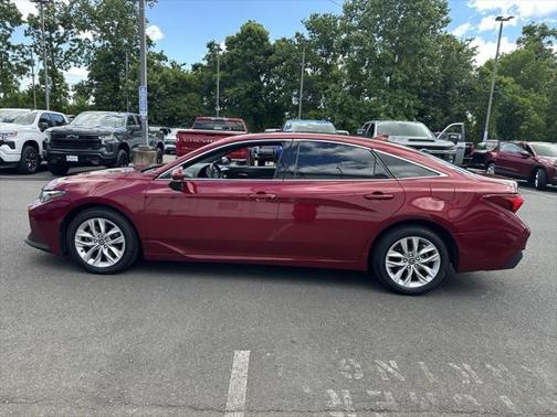 2019 Toyota Avalon XLE