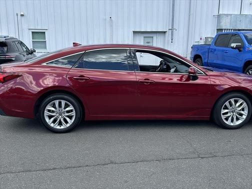 2019 Toyota Avalon XLE
