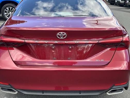 2019 Toyota Avalon XLE