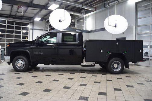 2025 Chevrolet Silverado 3500 WT