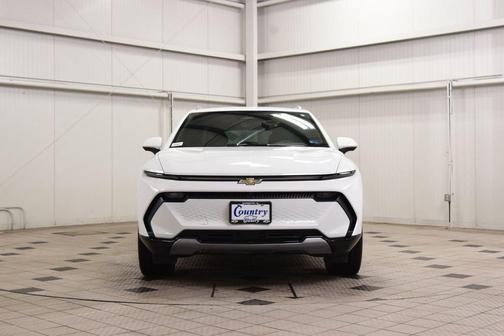 Summit White 2026 Chevrolet Equinox EV LT