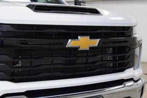 2025 Chevrolet Silverado 3500 WT