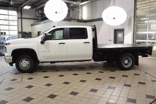 2025 Chevrolet Silverado 3500 WT