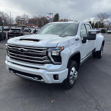 2024 Chevrolet Silverado 3500 High Country