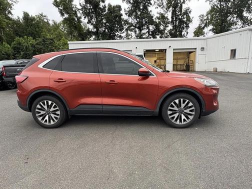 2020 Ford Escape Titanium