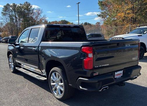 2022 Chevrolet Silverado 1500 High Country